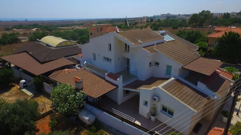 Property 1204 , 24