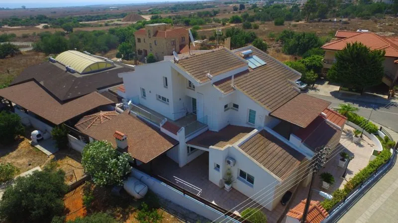 Property 1204 , 27