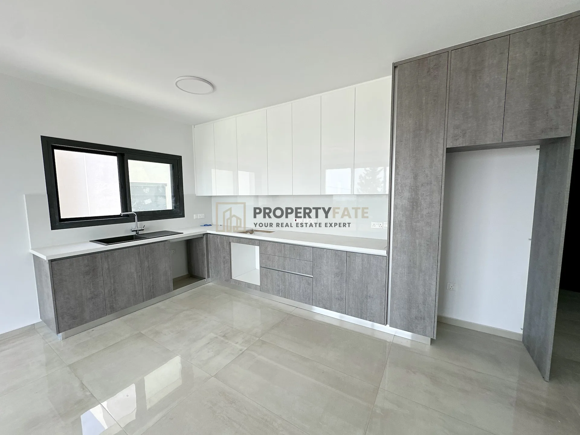 Property 60651 Erimi, Limassol / 1891
