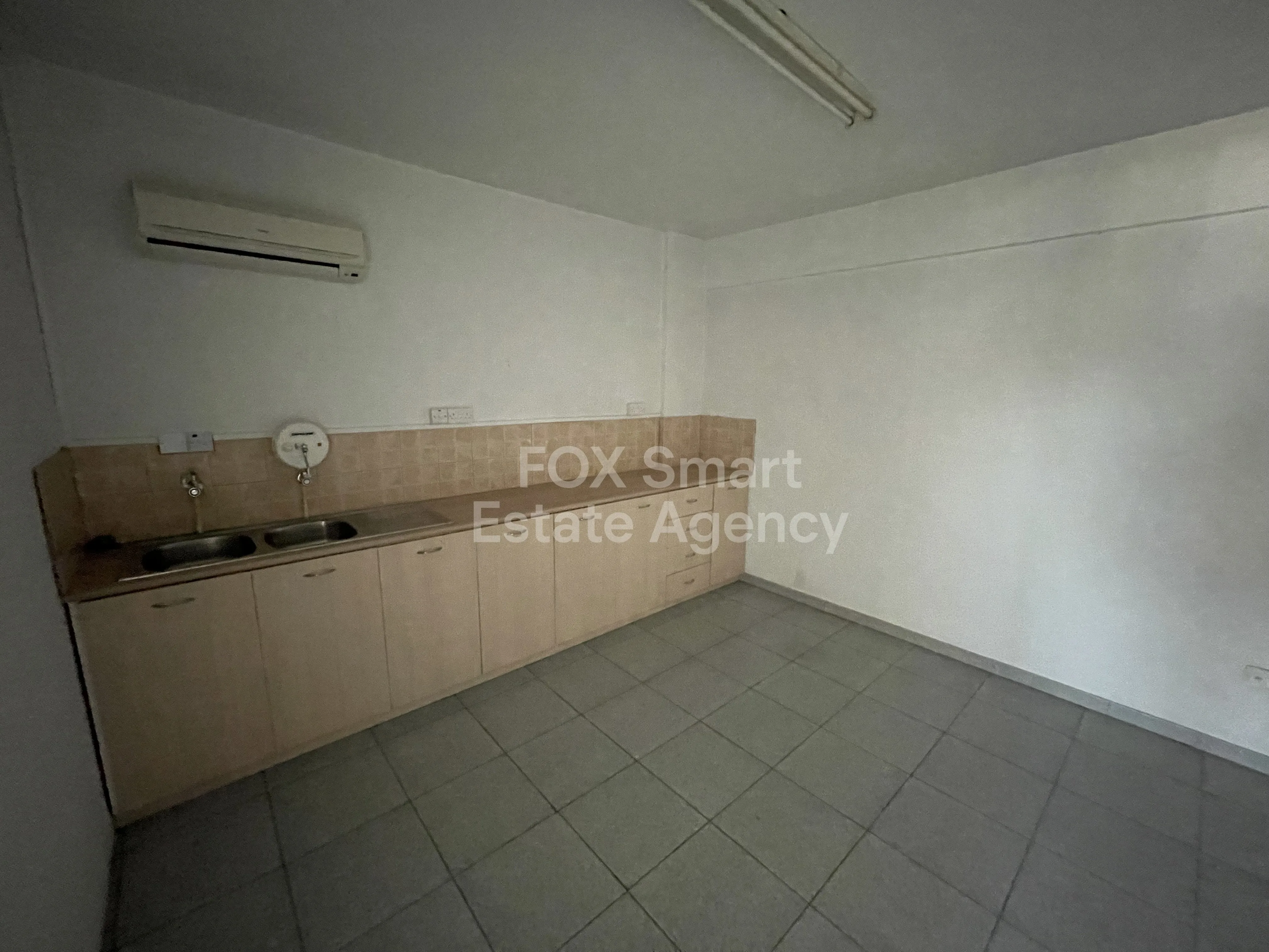 Immobile 54919 Strovolos, Nicosia / 26335 13