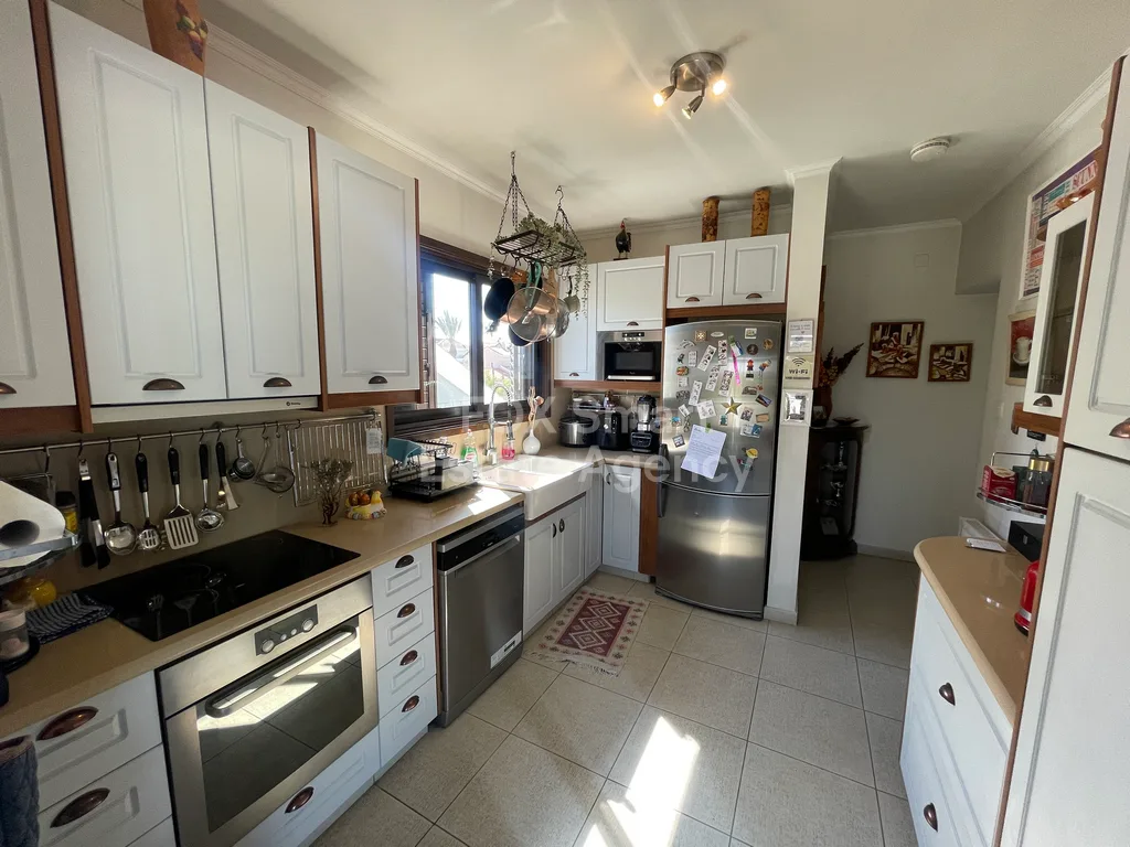 Nieruchomość 49821 Strovolos, Nikozja / 42452 19