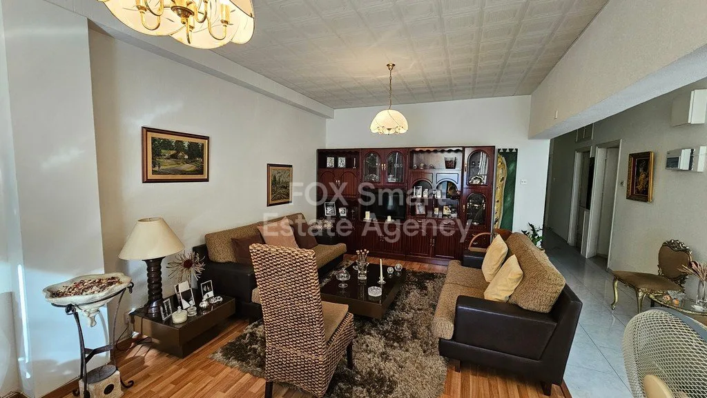 Nieruchomość 54087 Strovolos, Nikozja / 45879 32