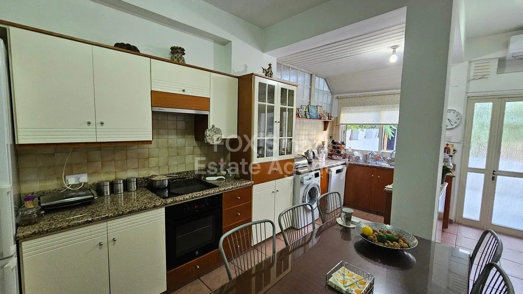 Nieruchomość 54087 Strovolos, Nikozja / 45879 36