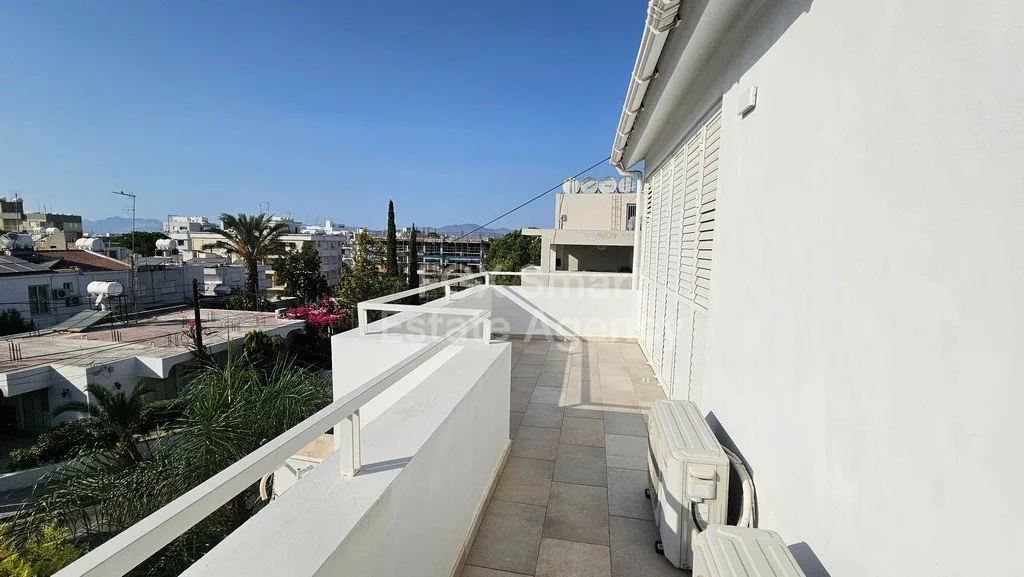 Nieruchomość 54087 Strovolos, Nikozja / 45879 42