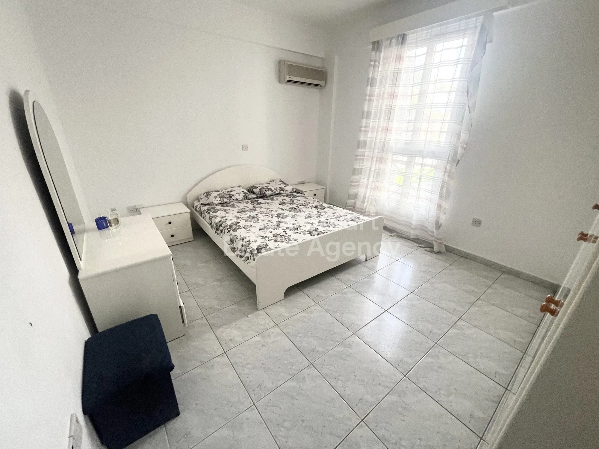 Bien immobilier 57403 Nicosie, Nicosie / 48721