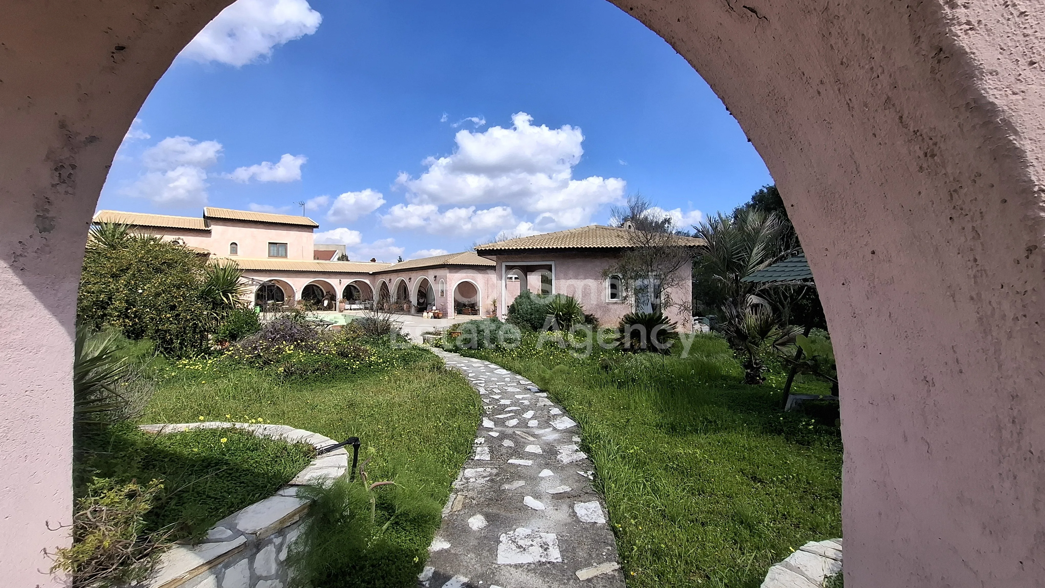 Propiedad 58219 Mosfiloti, Larnaca / 49481 16