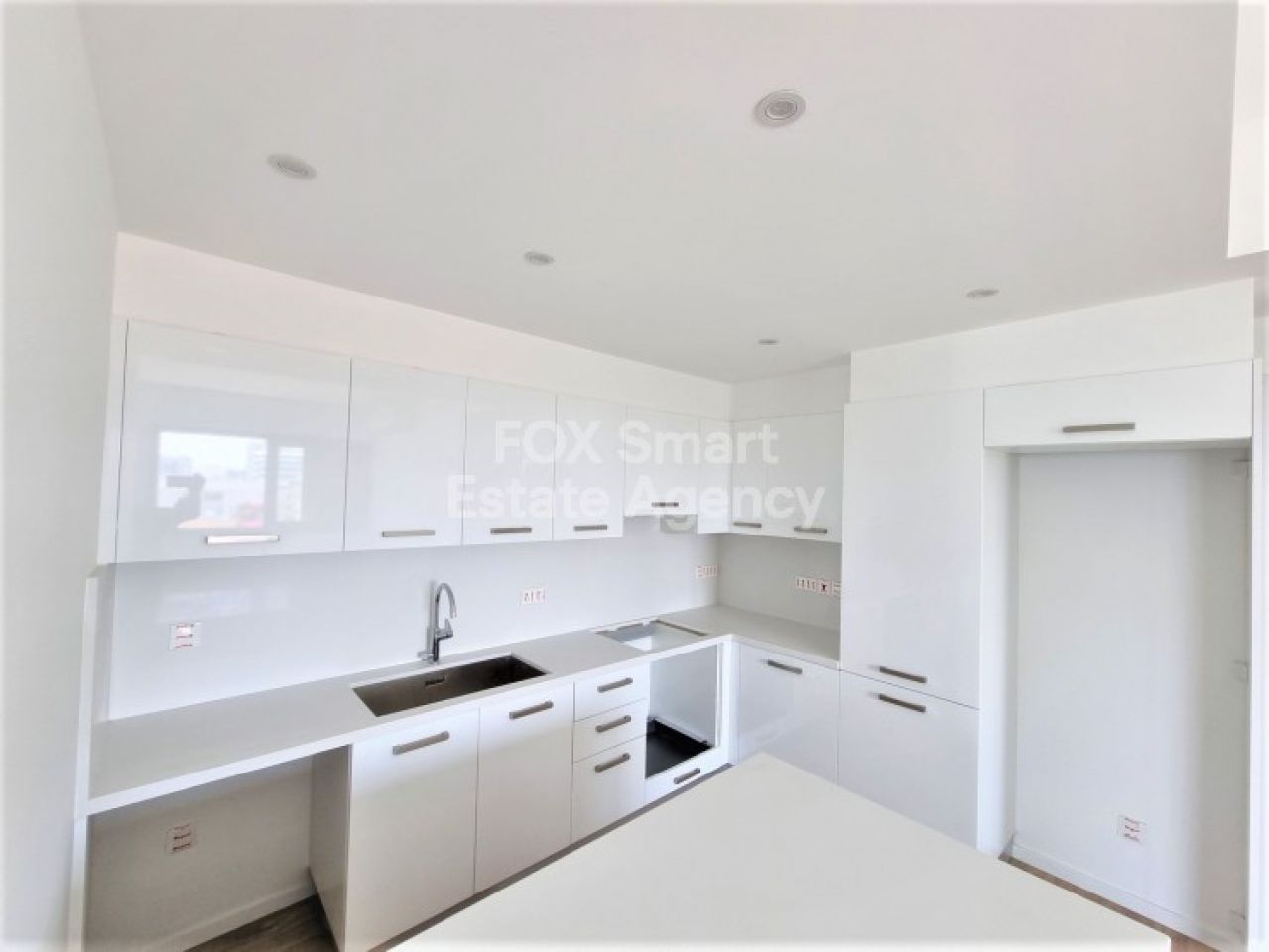 Thumbnail 5 Недвижимость 2000 Строволос, Никосия / AR-118589 | AR-118589 Thumbnail 5 Недвижимость 2000 Строволос, Никосия / AR-118589