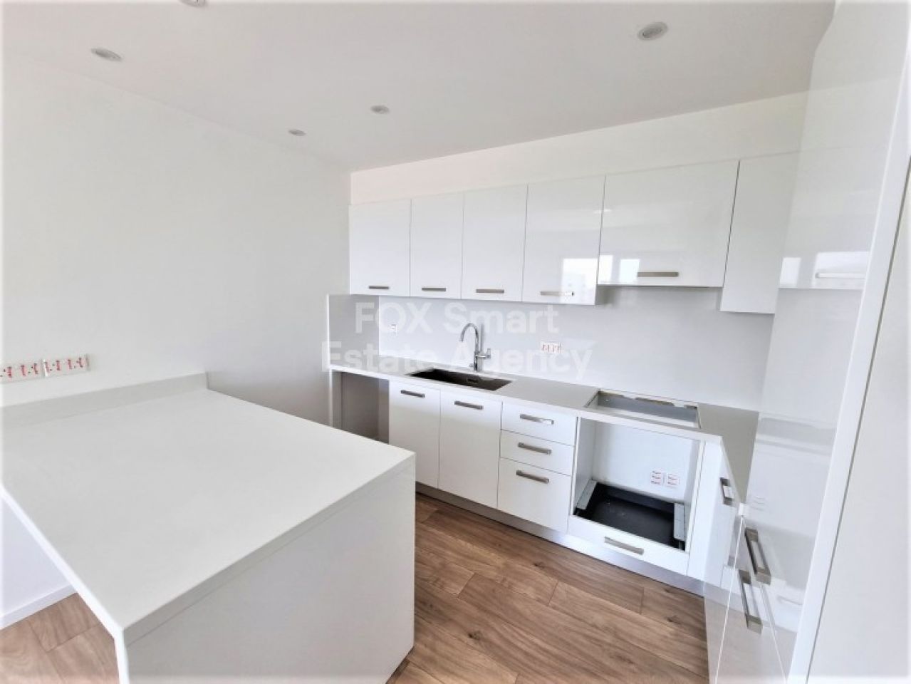 Thumbnail 6 Недвижимость 2000 Строволос, Никосия / AR-118589 | AR-118589 Thumbnail 6 Недвижимость 2000 Строволос, Никосия / AR-118589