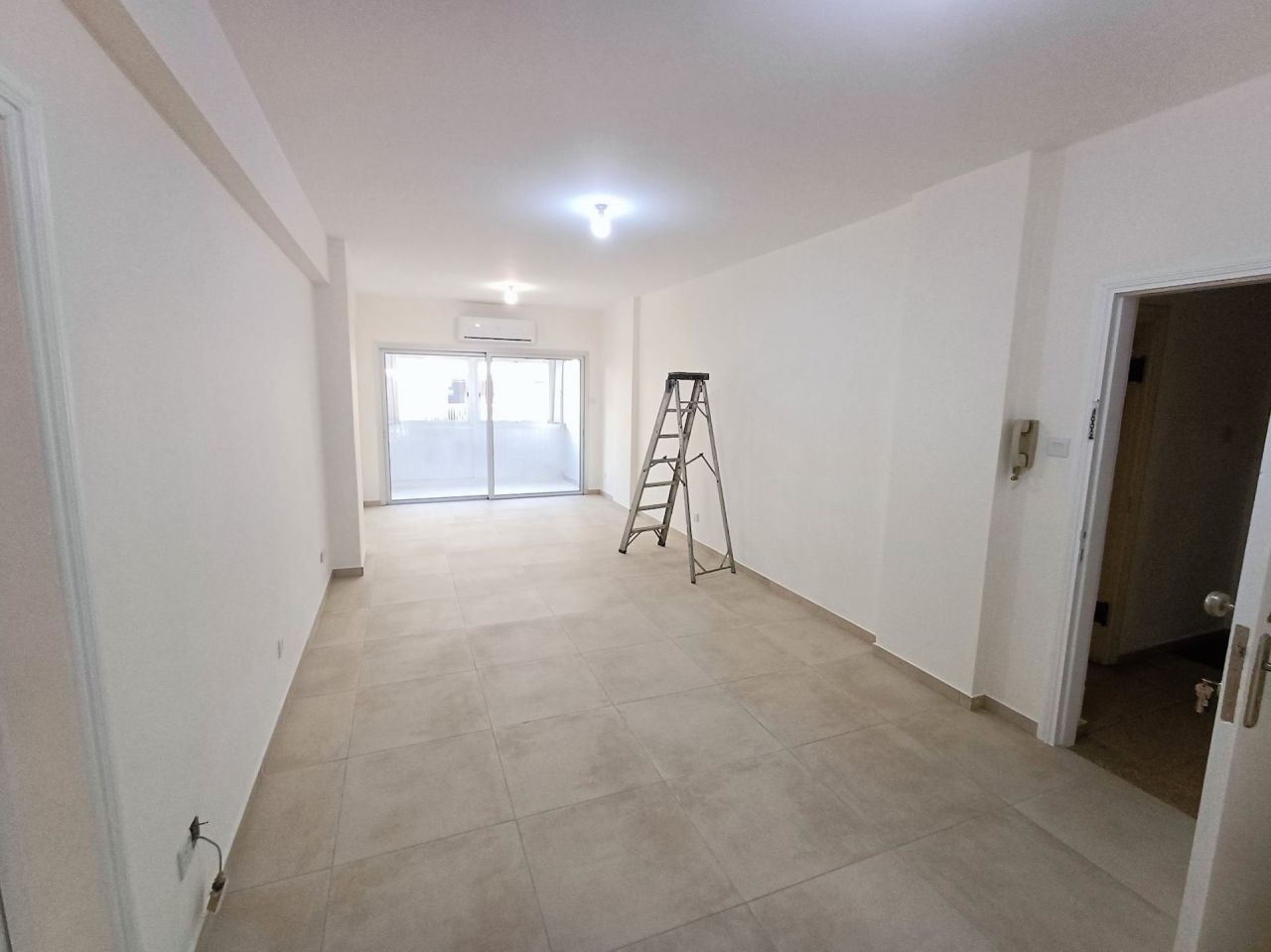Thumbnail 5 6905 / נכס 2000 סטרובולוס, ניקוסיה
