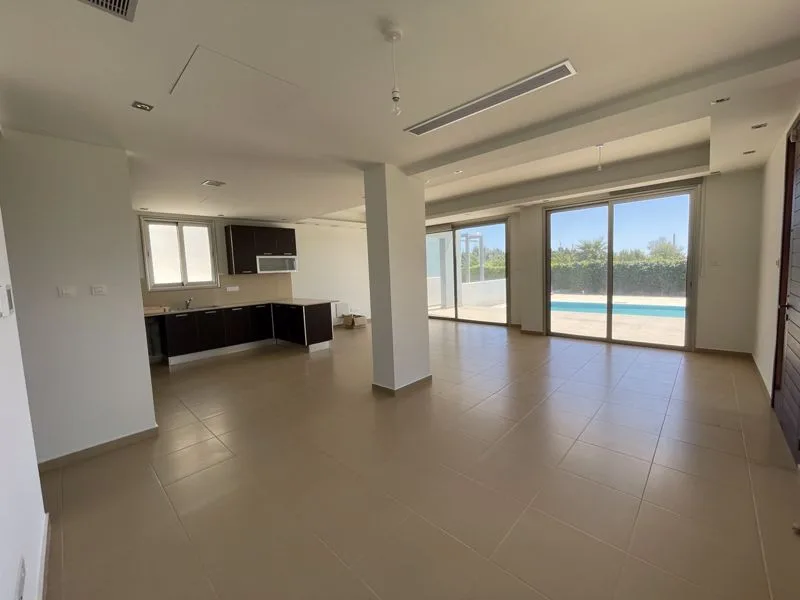 Immobilie 60304 Pervolia, Larnaka / bly001r3