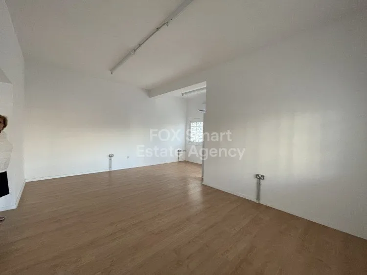 房产 15483 斯特罗沃洛斯, 尼科西亚 / BR-114366