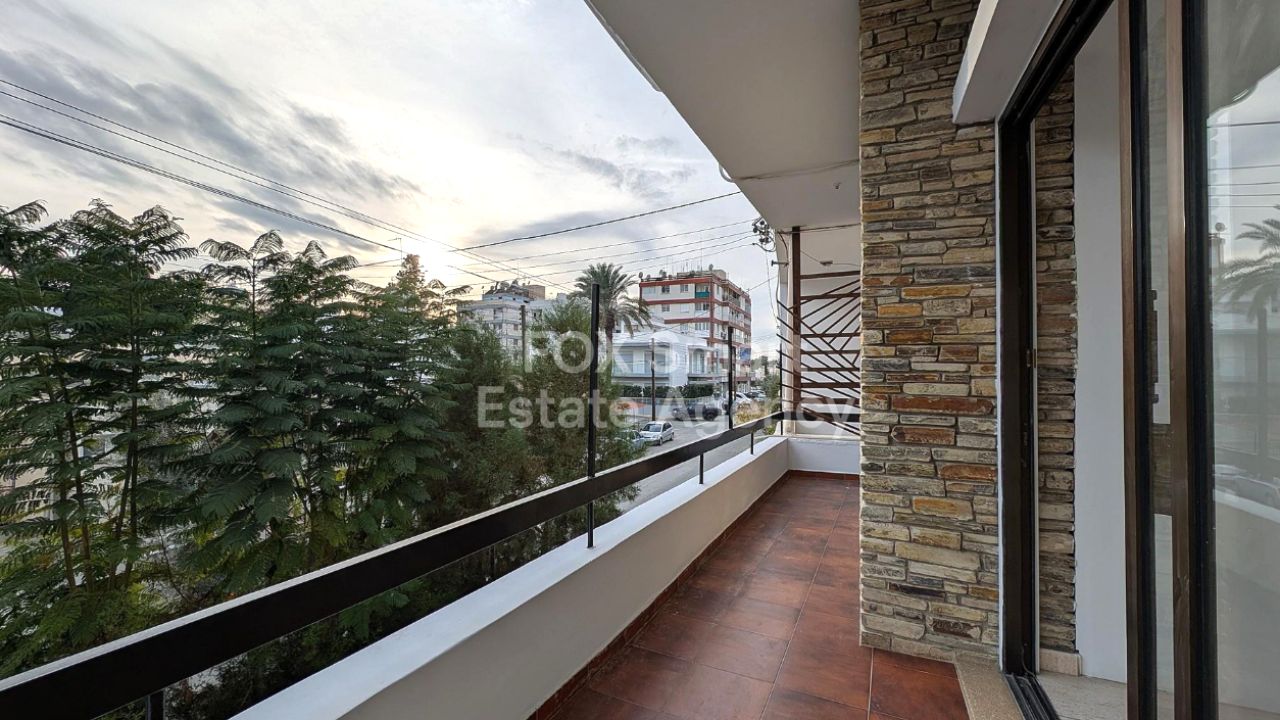 Thumbnail 1 Właściwość 1110 Nikozja / 48272