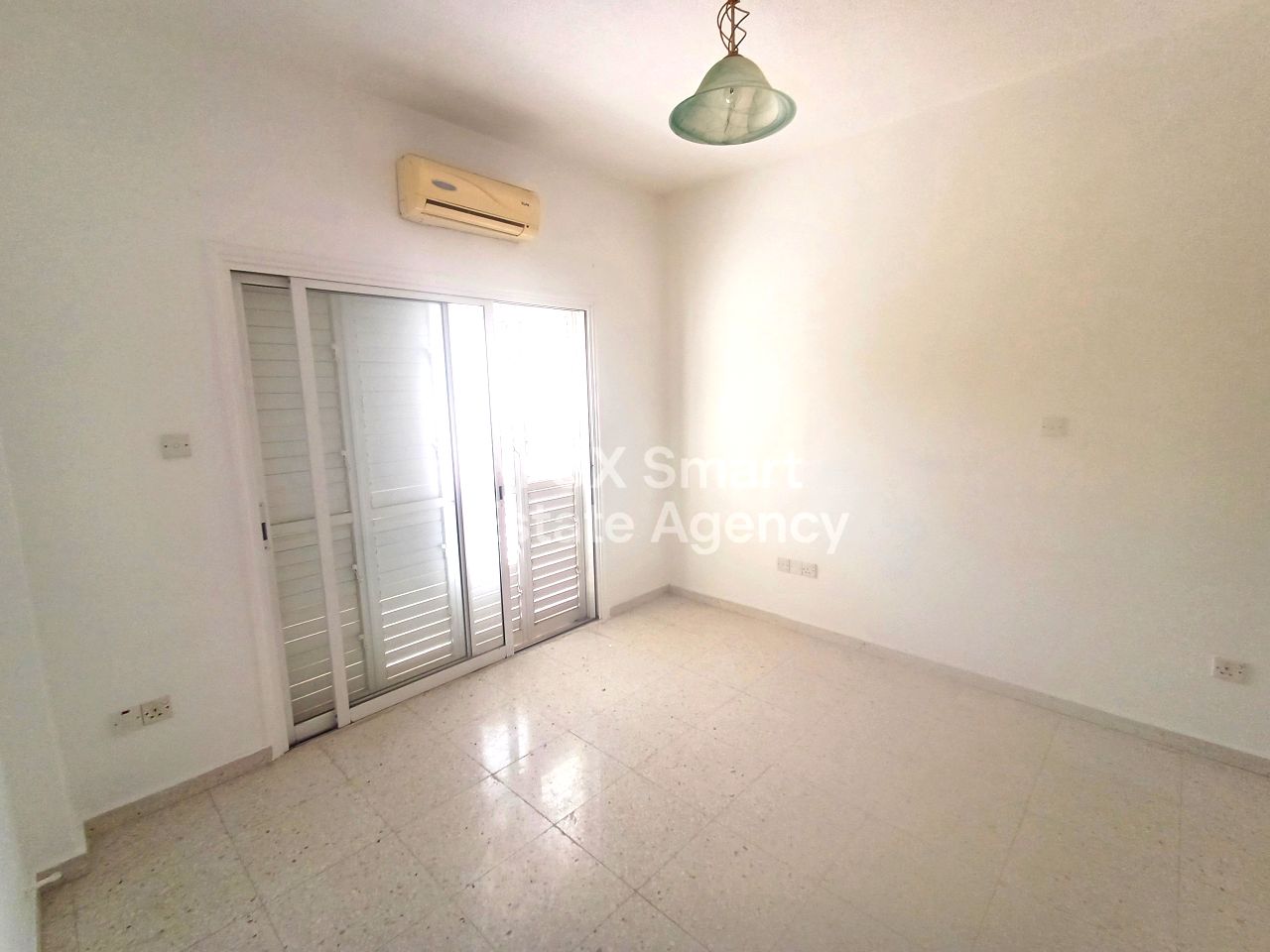 Thumbnail 34 EIGENTUM 7040 Oroklini, Larnaka / 48671