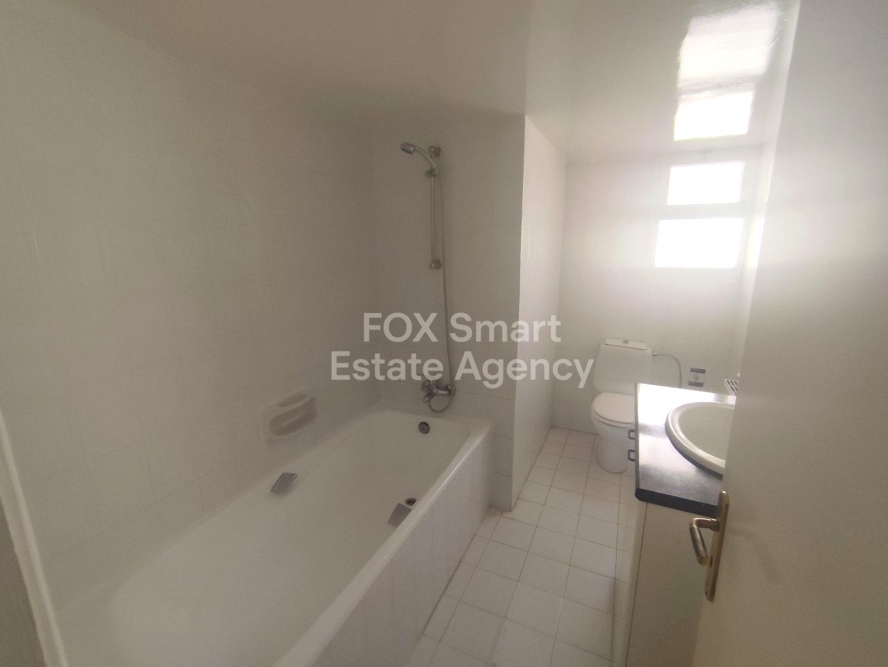 Thumbnail 38 EIGENTUM 4100 Agios Athanasios, Limassol / LIM-PAF-32127