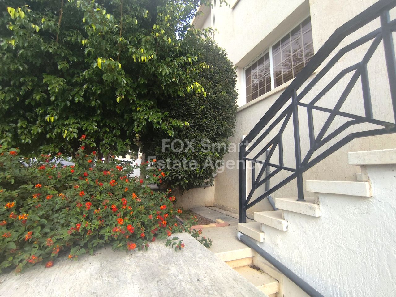 Thumbnail 41 EIGENTUM 4100 Agios Athanasios, Limassol / LIM-PAF-32127