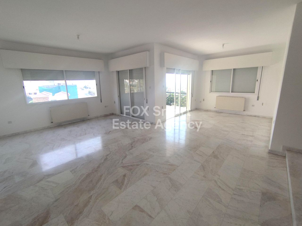 Thumbnail 1 EIGENTUM 4100 Agios Athanasios, Limassol / LIM-PAF-32127