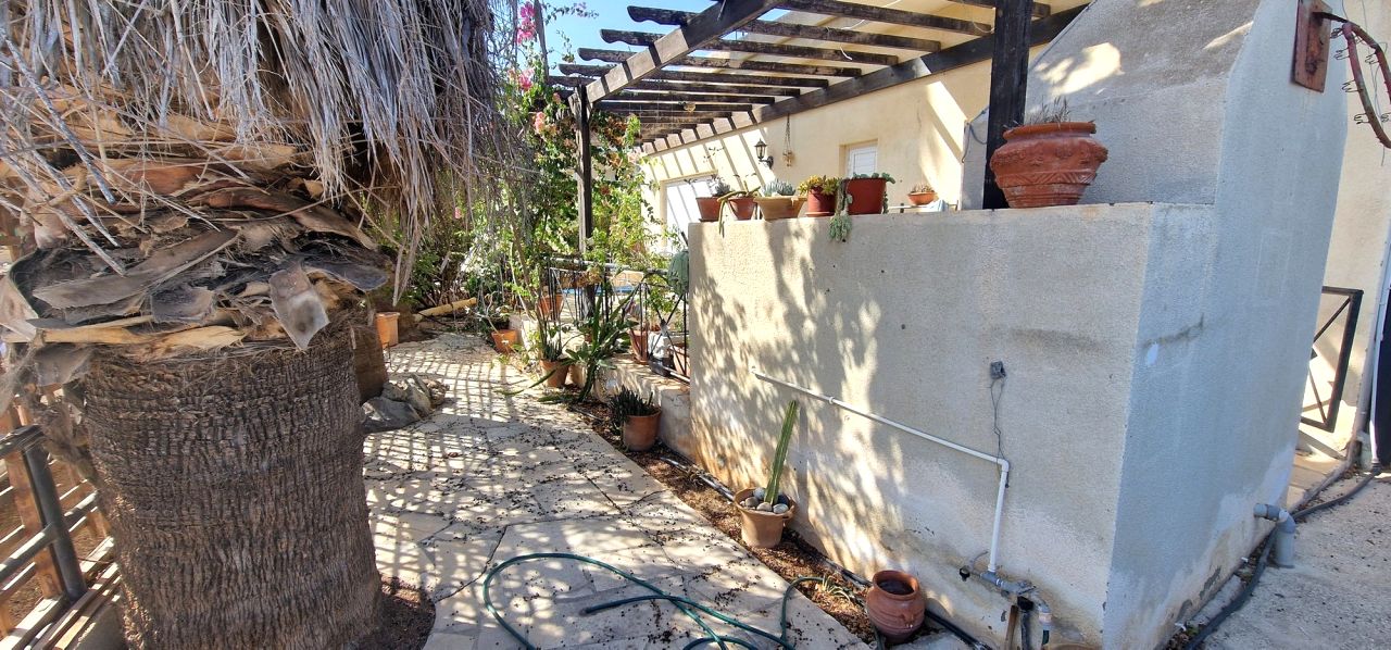 Thumbnail 32 10324 / נכס 2360 אגיוס דומטיוס, ניקוסיה