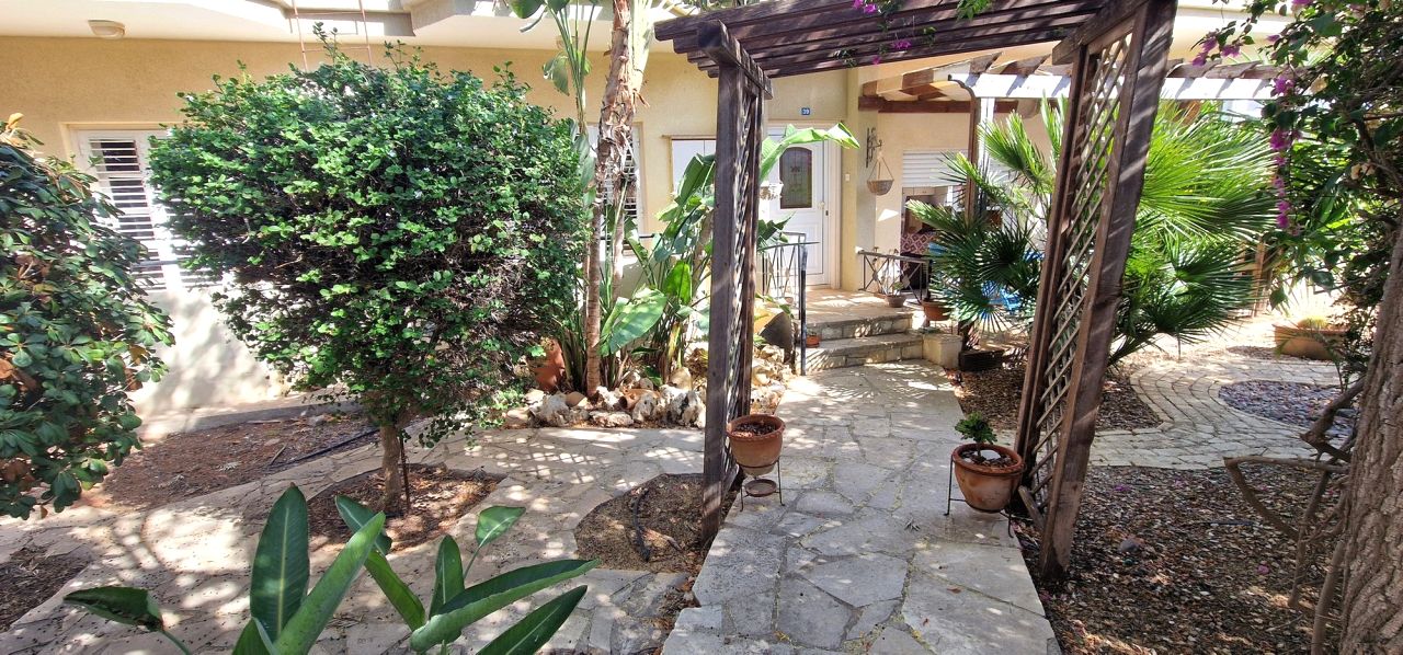 Thumbnail 28 10324 / נכס 2360 אגיוס דומטיוס, ניקוסיה