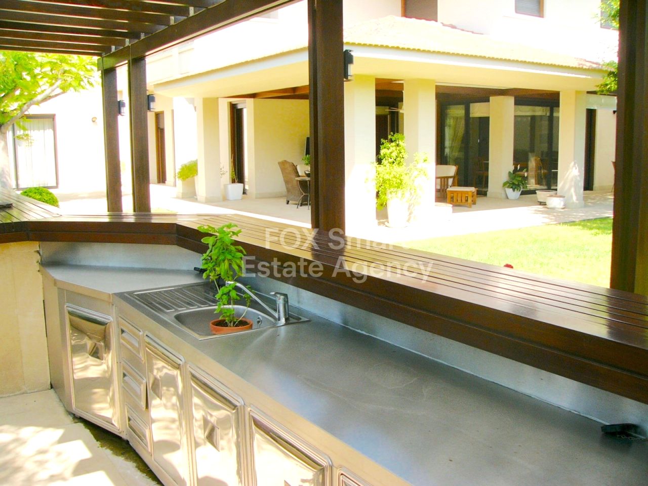 Thumbnail 51 Ακίνητα 2400 Έγκωμη, Λευκωσία / 48856