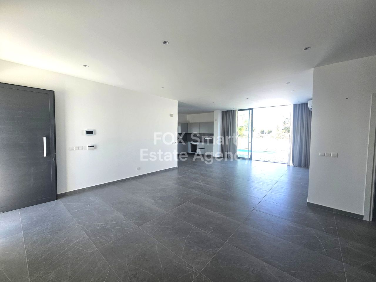 Thumbnail 3 房地产 2000 斯特罗沃洛斯, 尼科西亚 / HR-97169