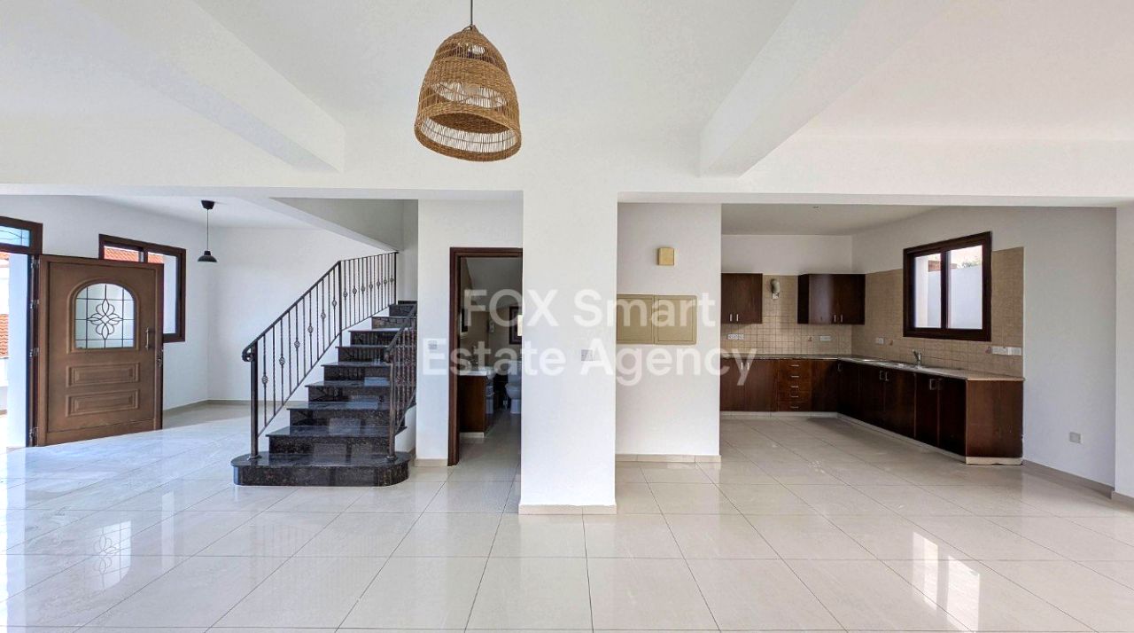 Thumbnail 1 Proprietà 2560 Agia Varvara, Nicosia / 49702