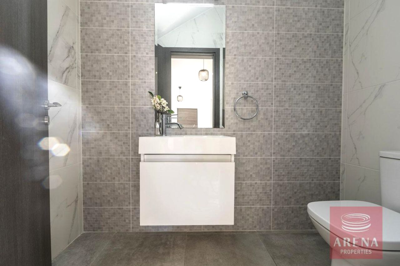 Bien immobilier 42860 Agios Dometios, Nicosie / 8489 21