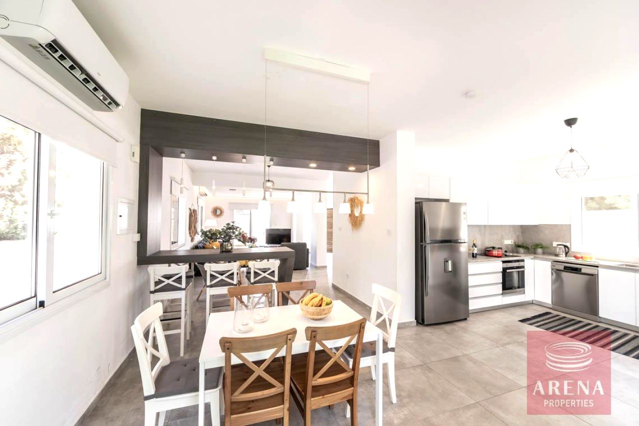 Bien immobilier 42860 Agios Dometios, Nicosie / 8489 14