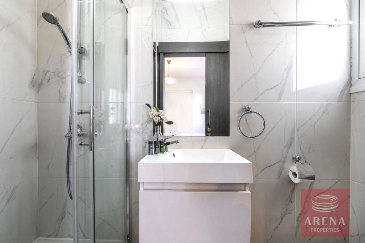 Bien immobilier 42860 Agios Dometios, Nicosie / 8489 25