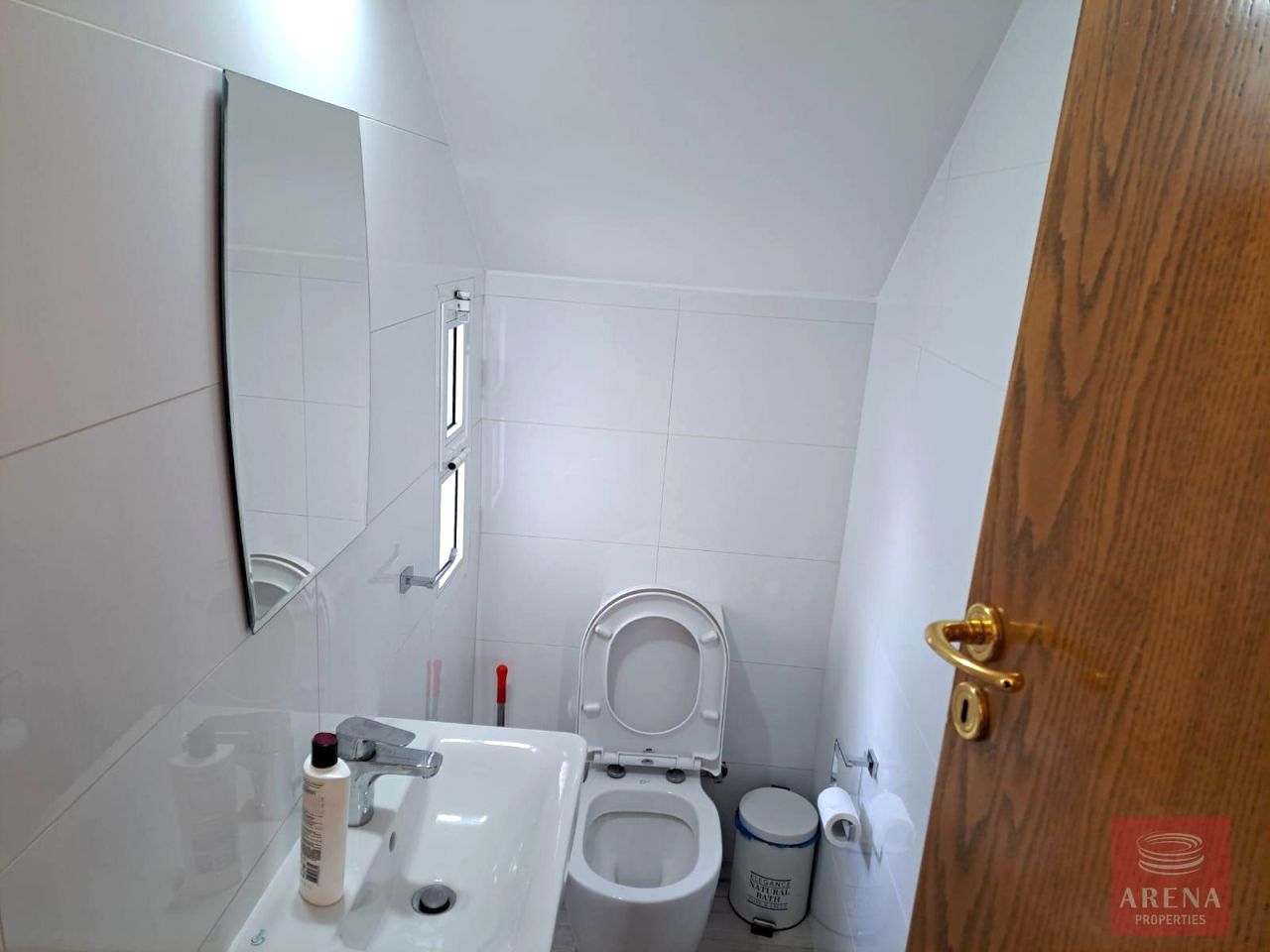 Propiedad 47986 Agios Dometios, Nicosia / 9235 19