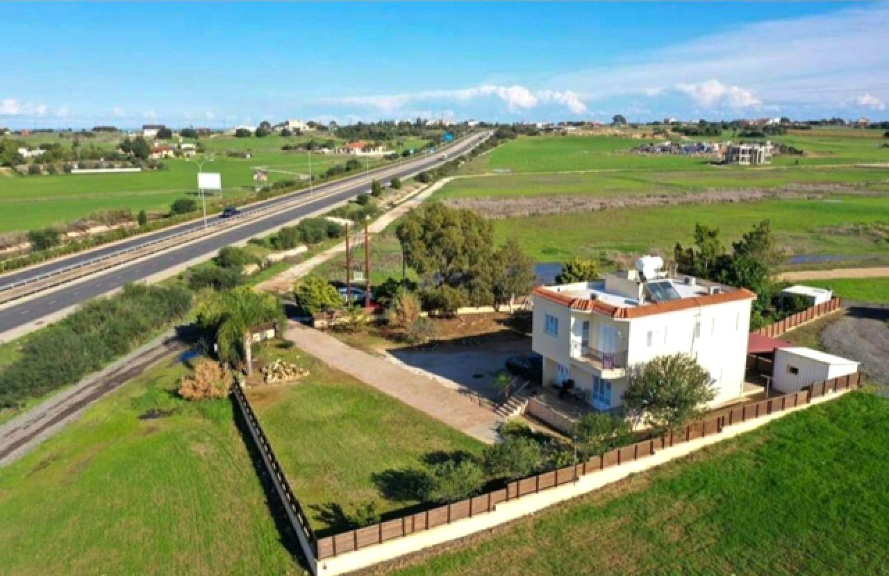 Propiedad 48728 Agios Dometios, Nicosia / 9329