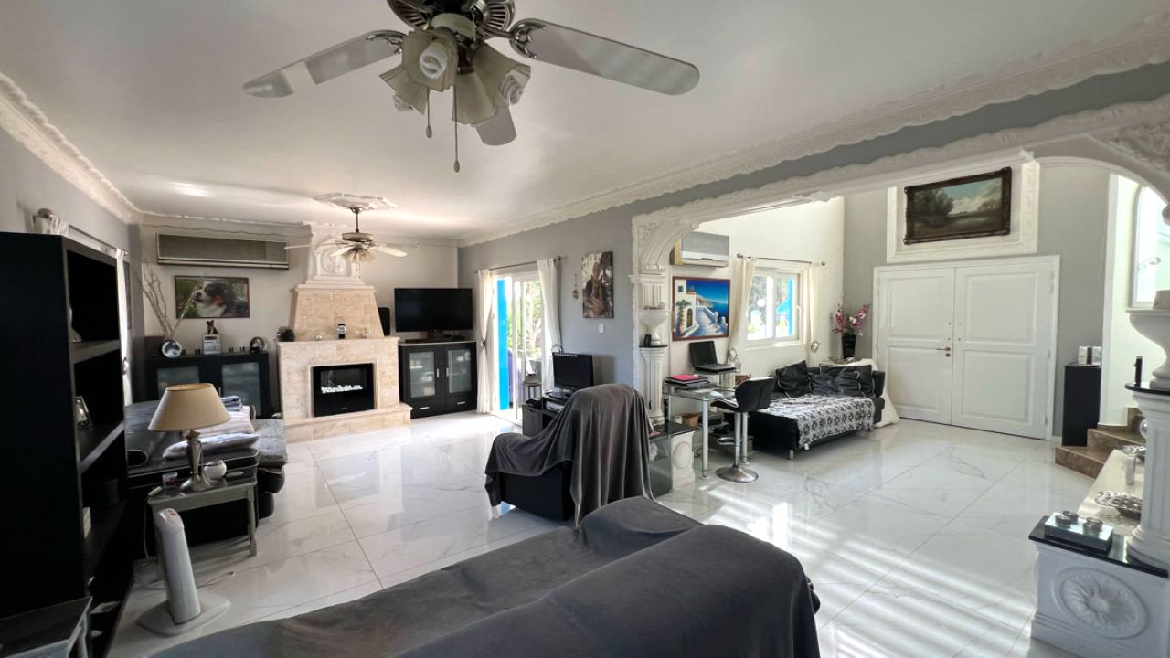 Propiedad 48735 Agios Dometios, Nicosia / 9350