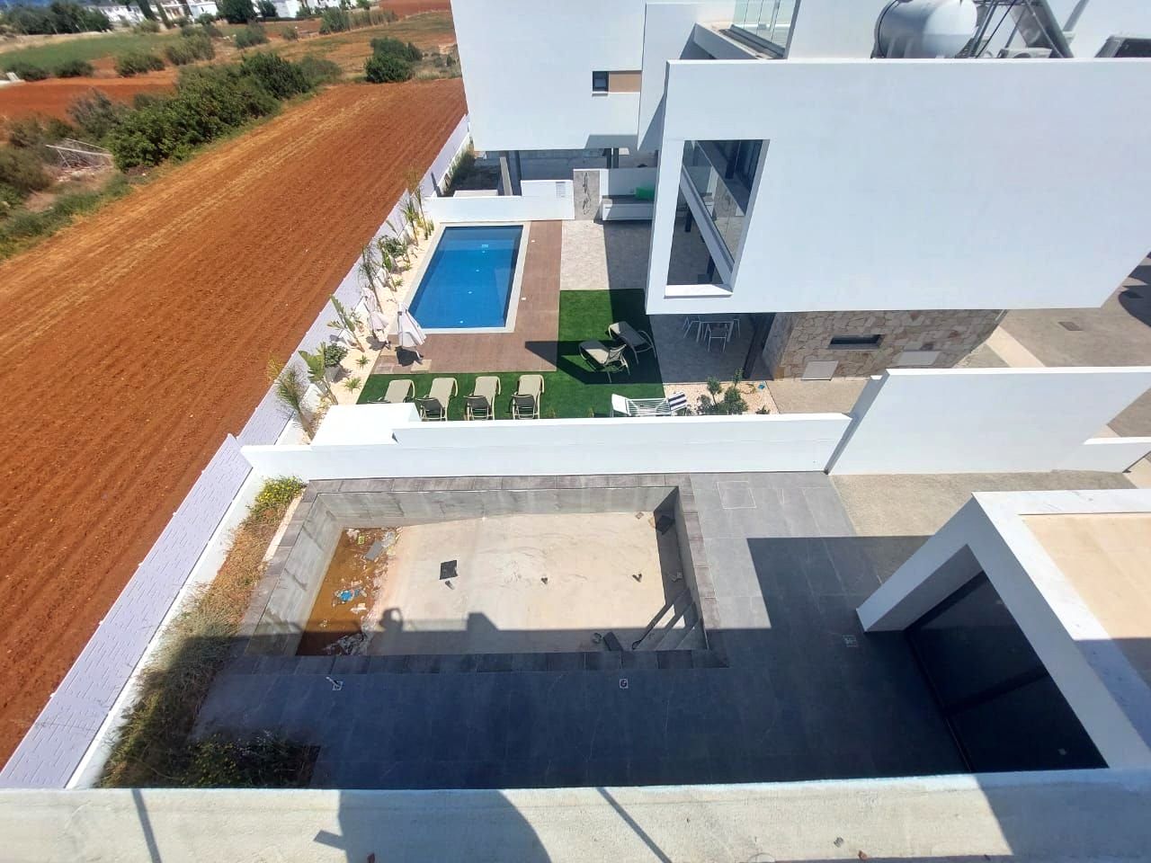 Thumbnail 25 9786 / נכס 2360 אגיוס דומטיוס, ניקוסיה