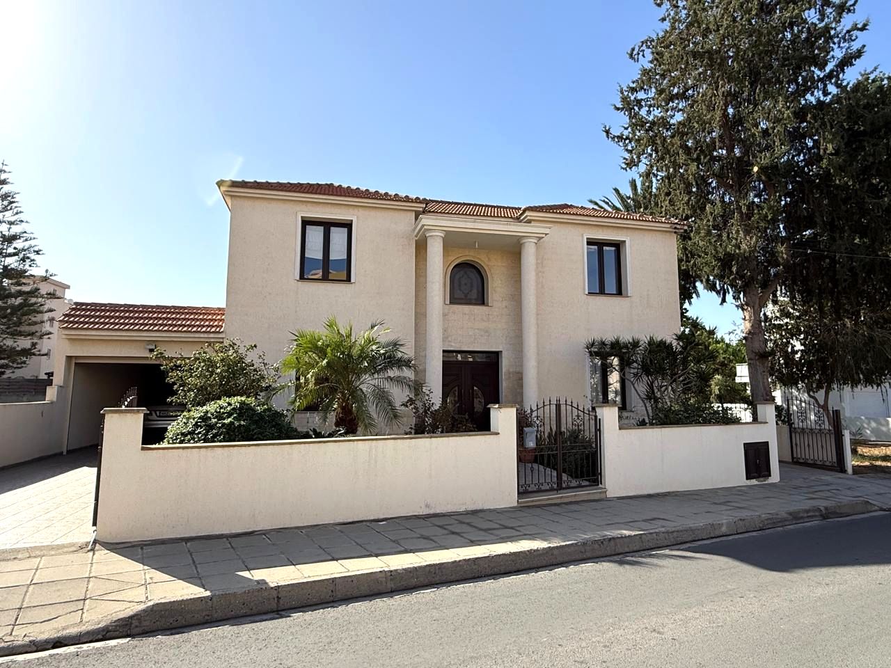 Propiedad 55038 Agios Dometios, Nicosia / 10350