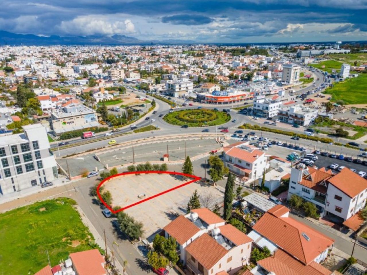 Thumbnail 1 房地产 2000 斯特罗沃洛斯, 尼科西亚 / P-117791