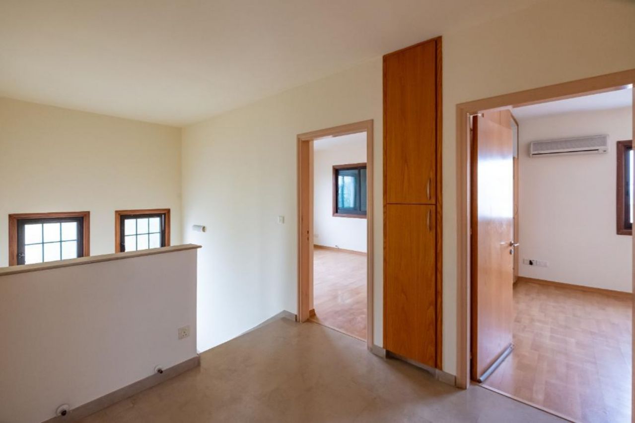 Thumbnail 24 Property 2000 Strovolos, Nicosia / H-121441