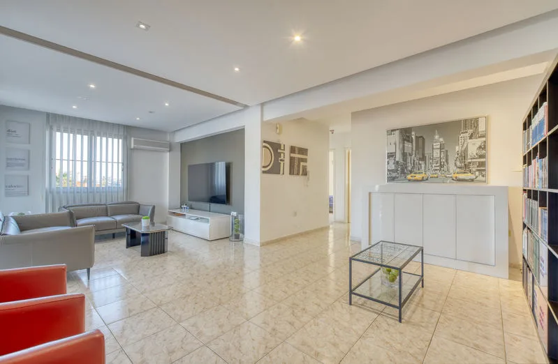 房产 59271 拉纳卡, 拉纳卡 / epcc5732