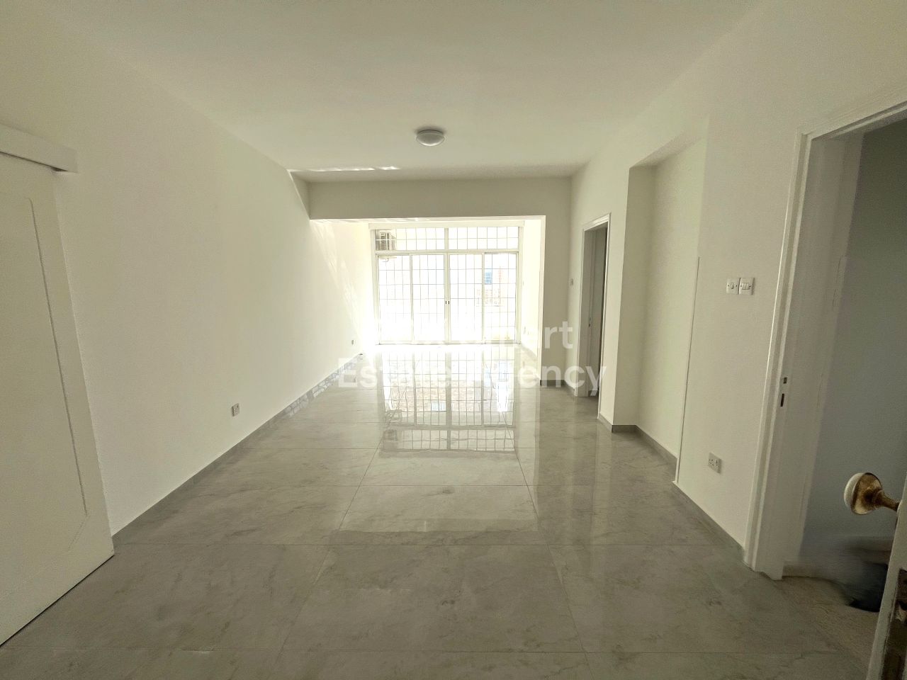 Thumbnail 1 49776 / נכס 2400 אנגמי, ניקוסיה