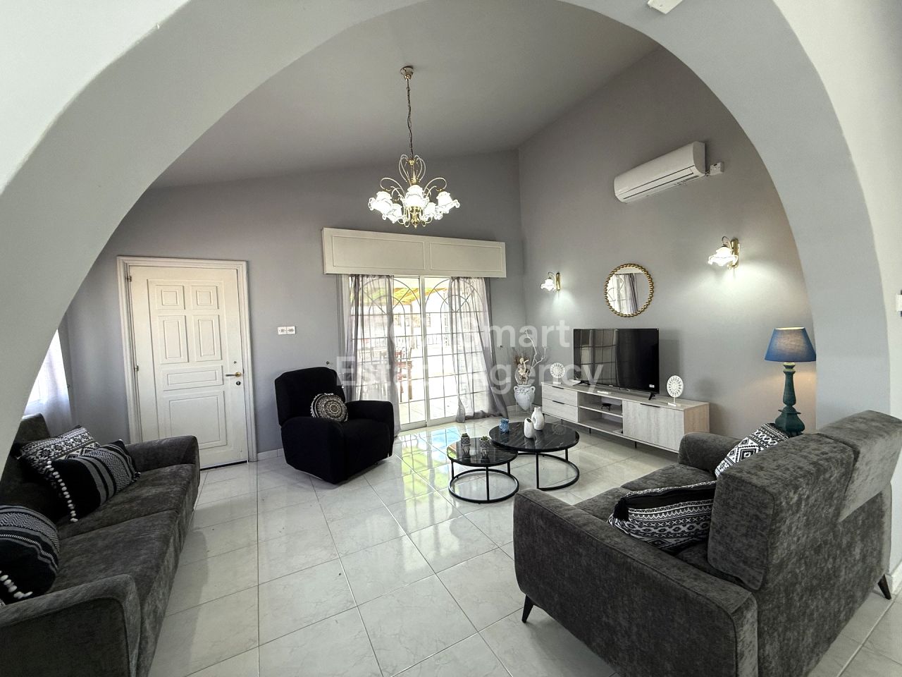 Thumbnail 3 EIGENTUM 4000 Mesa Geitonien, Limassol / LIM-PAF-33285