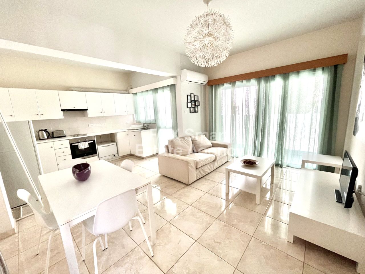 Thumbnail 1 Property 1110 Nicosia / AR-111768