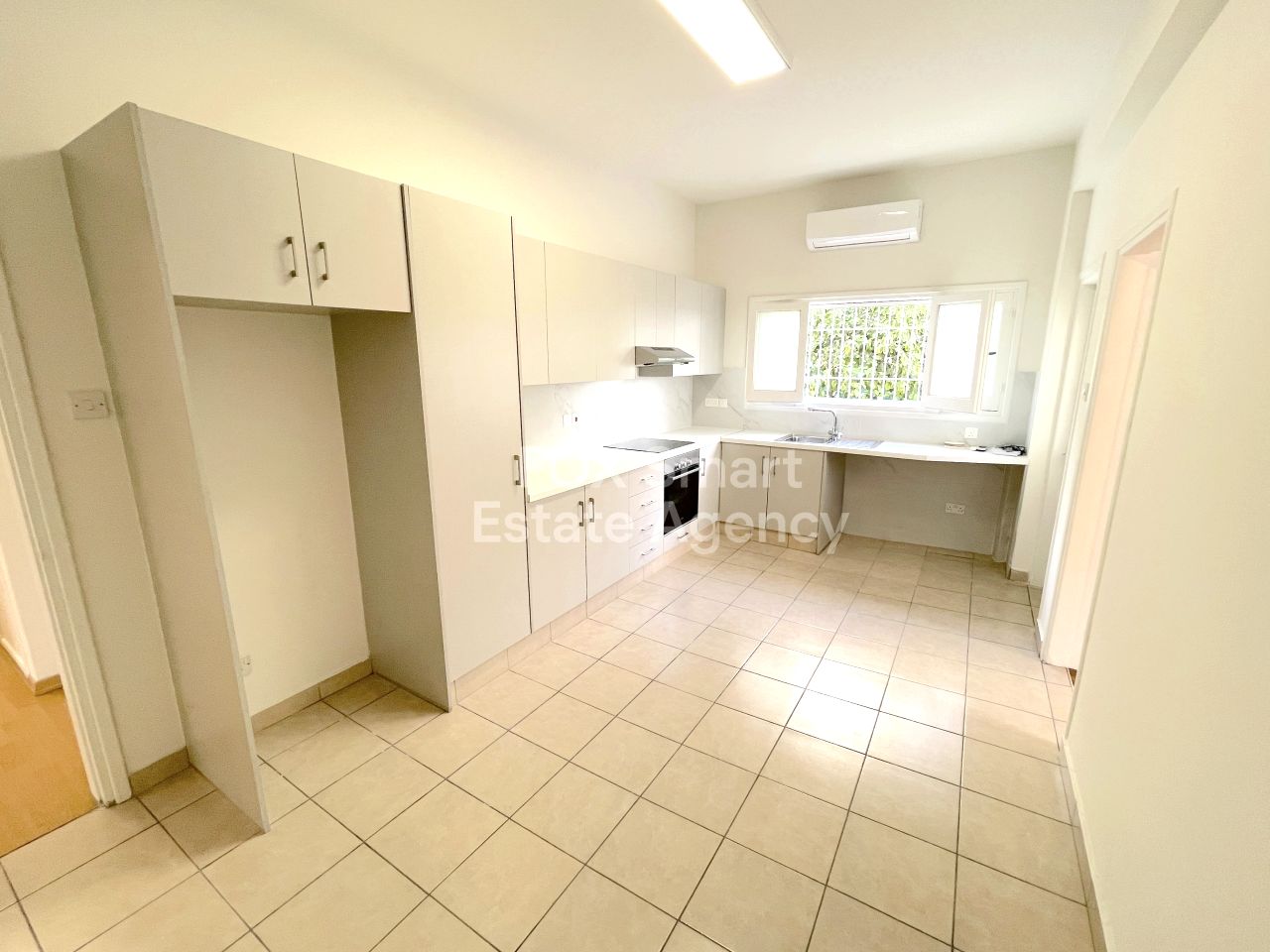 Thumbnail 10 Ακίνητα 2000 Στρόβολος, Λευκωσία / 46687