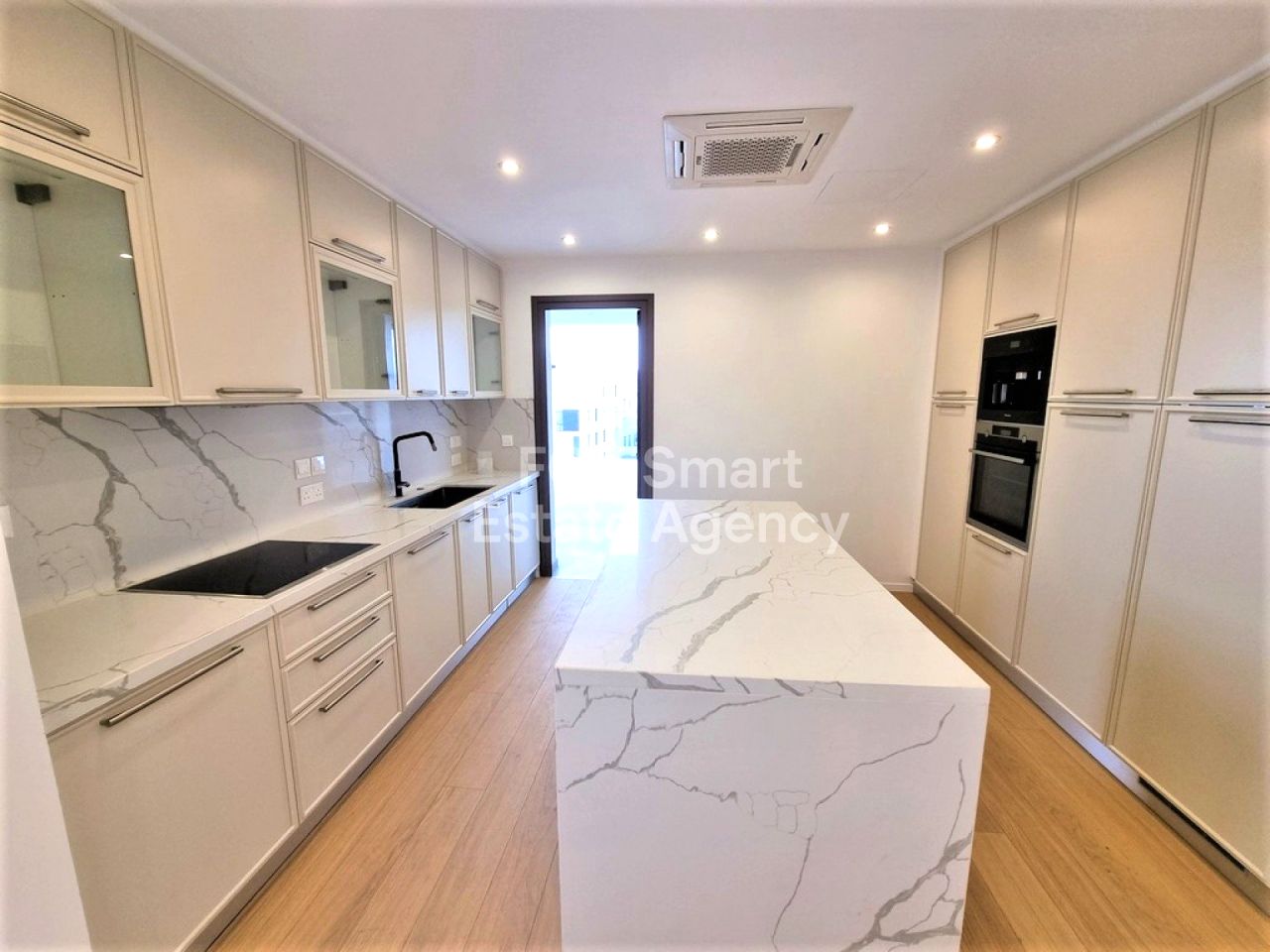 Thumbnail 10 Proprietà 2000 Strovolos, Nicosia / AR-121216