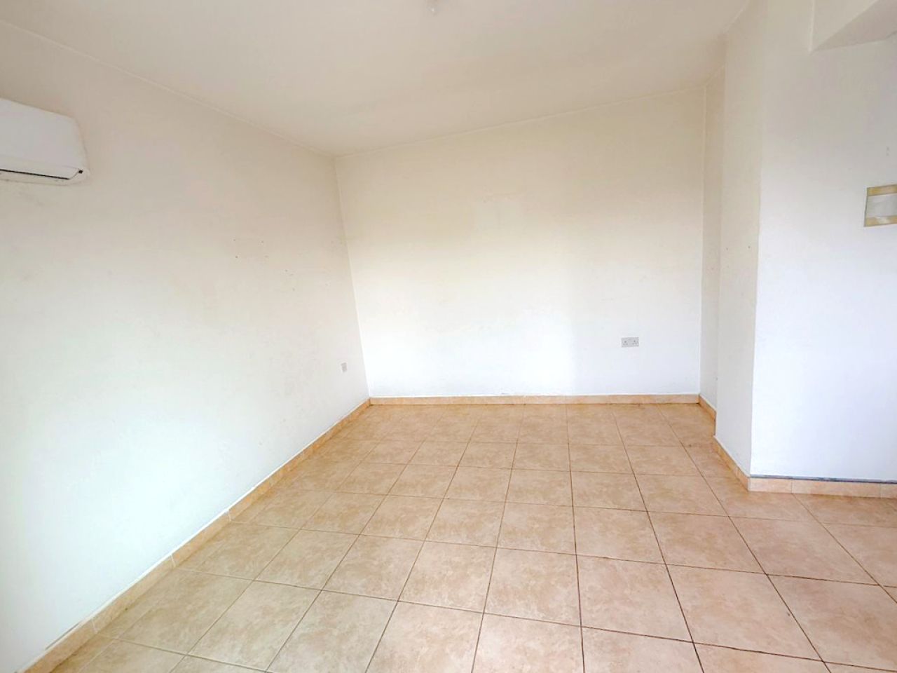 Thumbnail 17 Ακίνητα 2360 Άγιος Δομέτιος, Λευκωσία / 10343