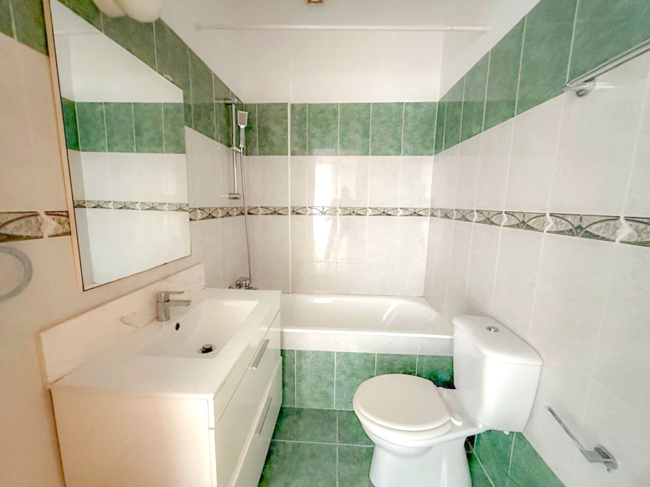 Thumbnail 18 Ακίνητα 2360 Άγιος Δομέτιος, Λευκωσία / 10343