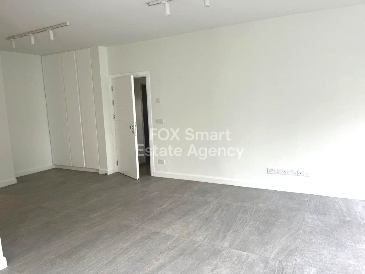 Thumbnail 2 Ακίνητα 2400 Έγκωμη, Λευκωσία / 44784