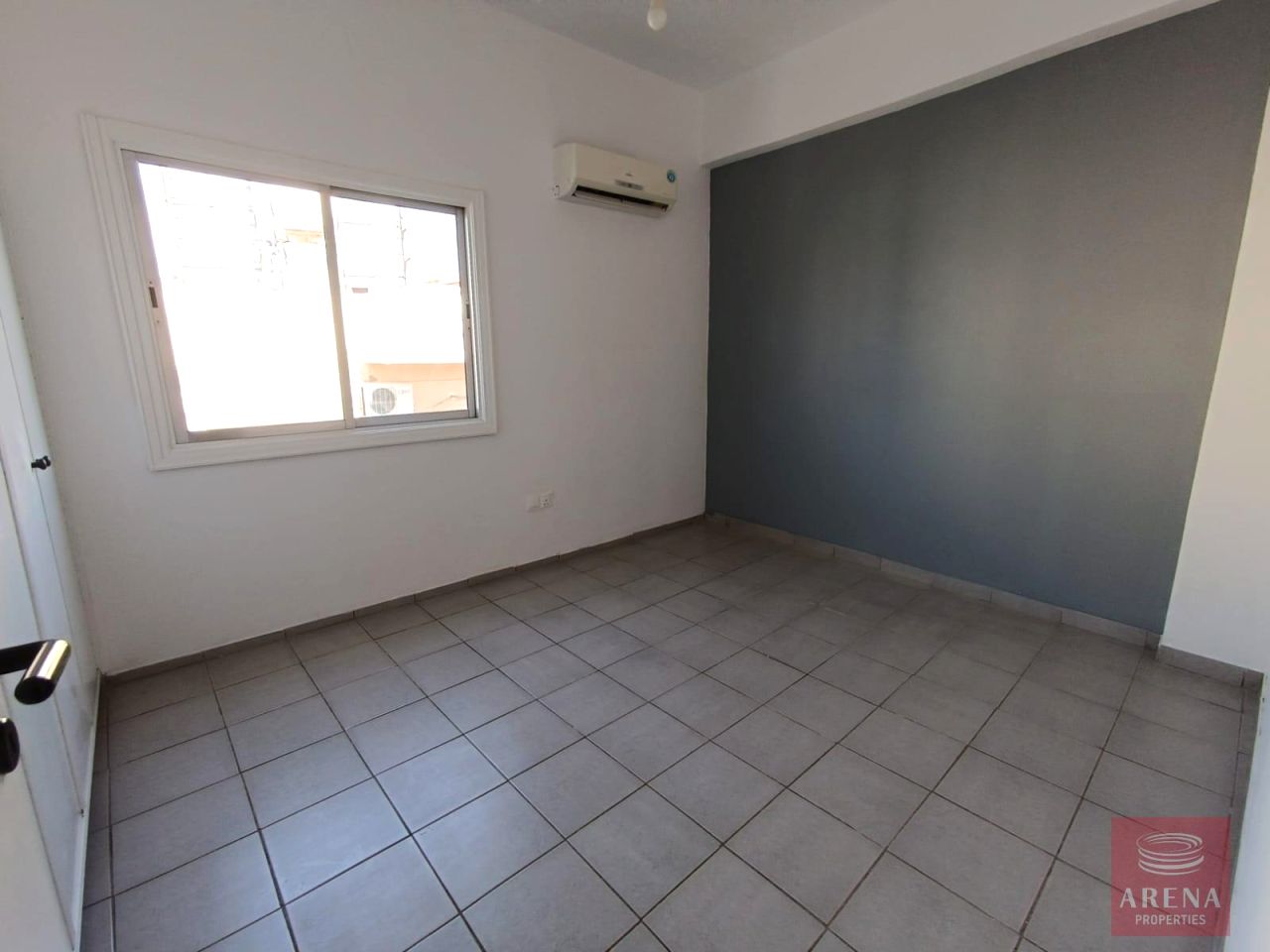 Property 42868 Mammari, Nicosia / 8477 17