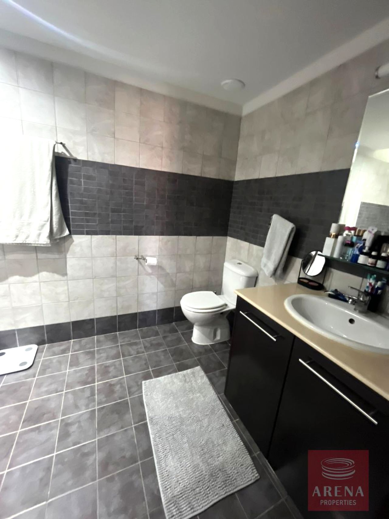 房产 47477 Mammari, 尼科西亚 / 9218