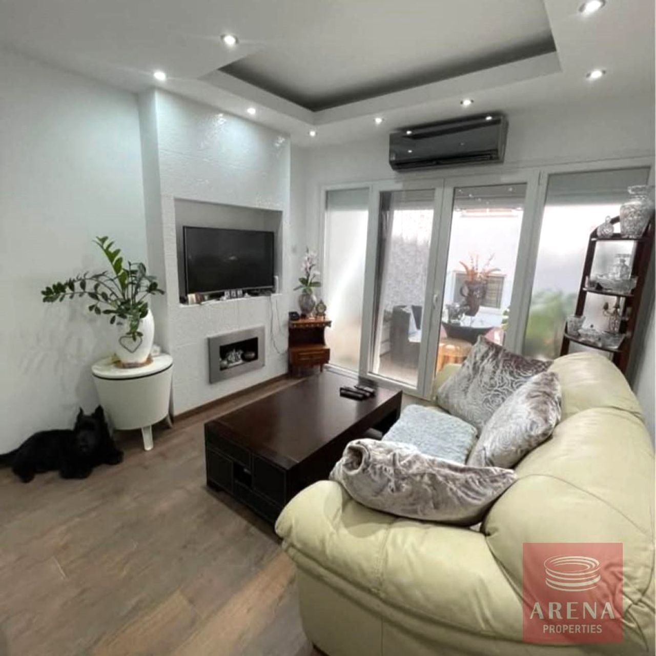 房产 47989 Mammari, 尼科西亚 / 9255