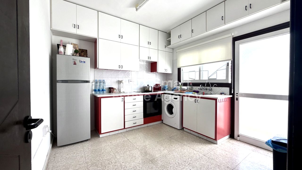 Thumbnail 1 EIGENTUM 7509 Sotiros, Larnaka / 46675