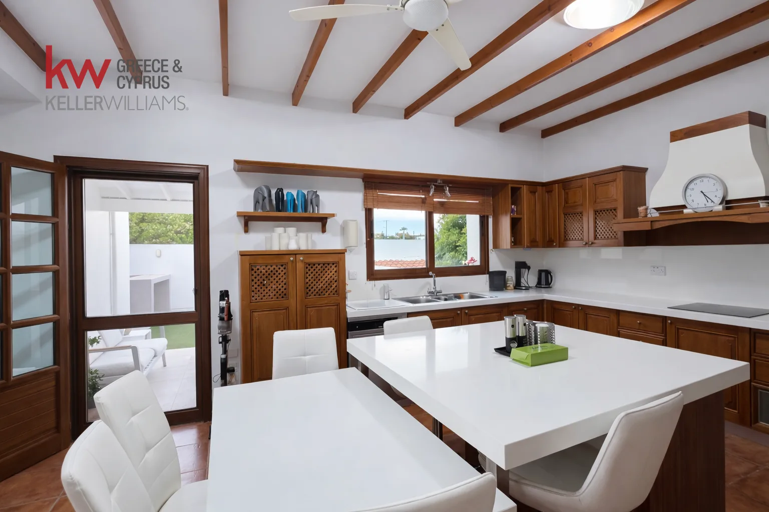 Property 62990 Larnaca, Larnaca / 2326311