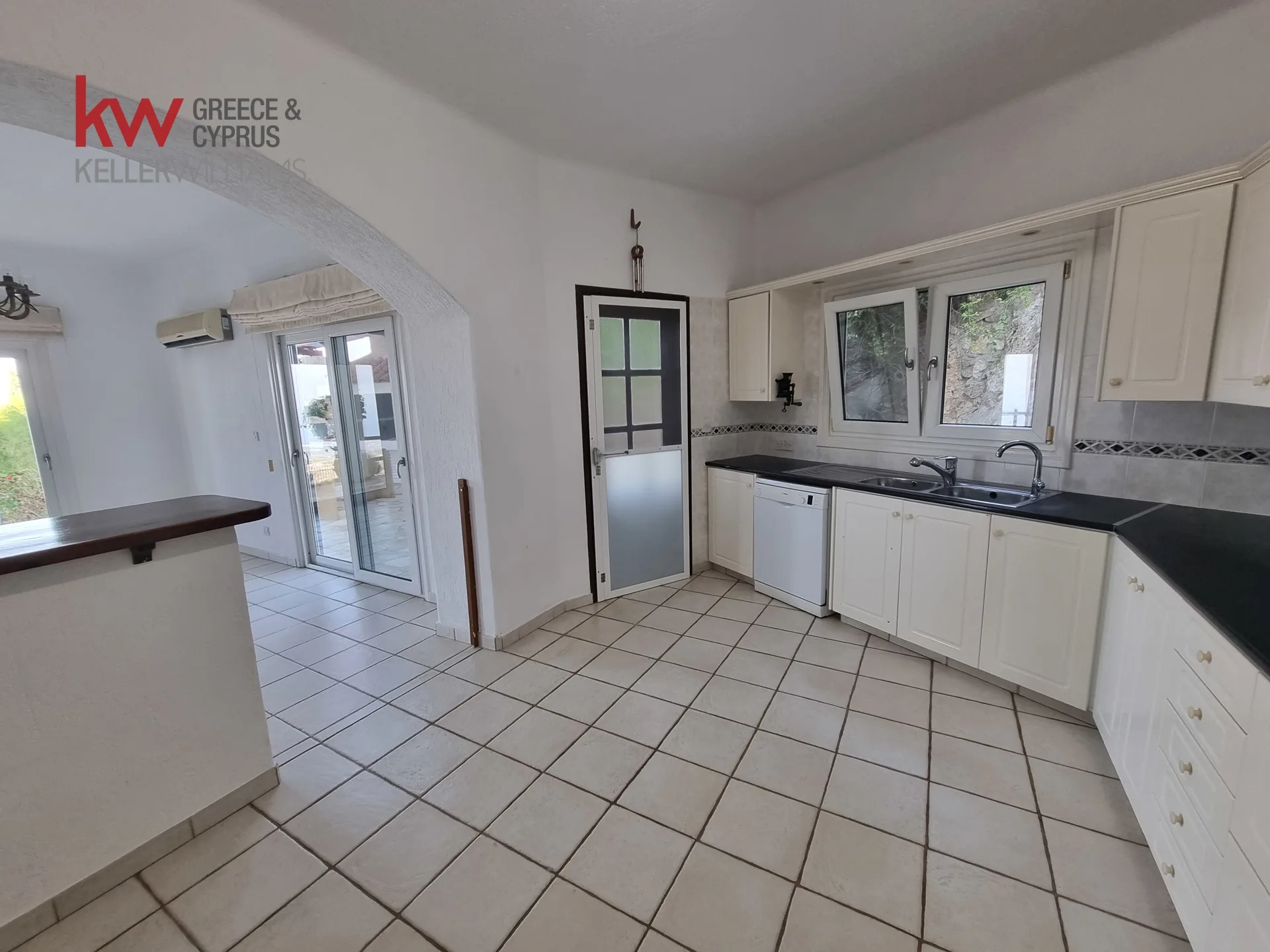 Property 58803 Tala, Paphos / MML-0004